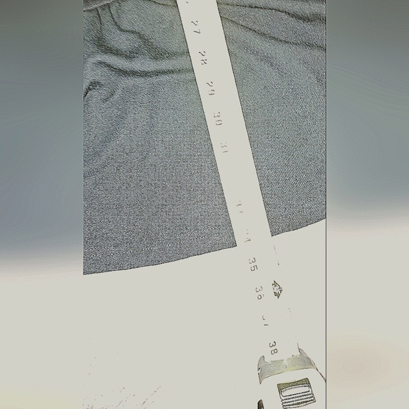 Elegant Black Lace Dress By Venus.  Size 40. - Picture 7 of 10